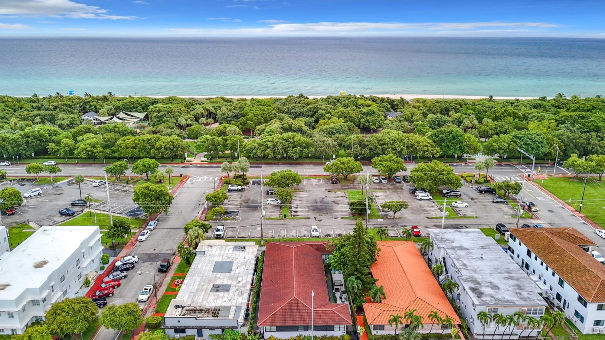 Los Patios Home Suites Miami Beach Exterior photo