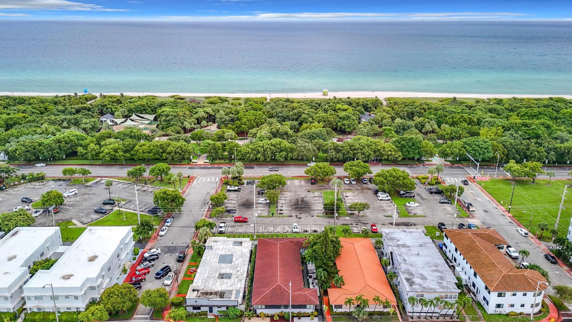 Los Patios Home Suites Miami Beach Exterior photo