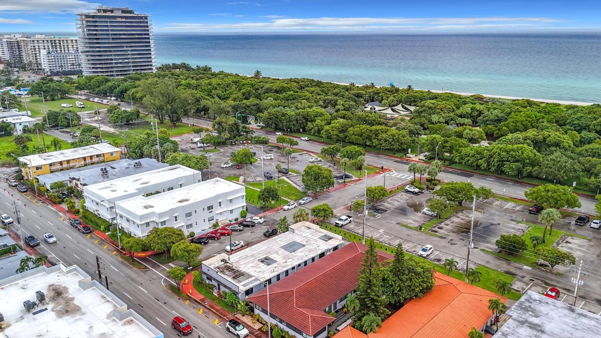 Los Patios Home Suites Miami Beach Exterior photo